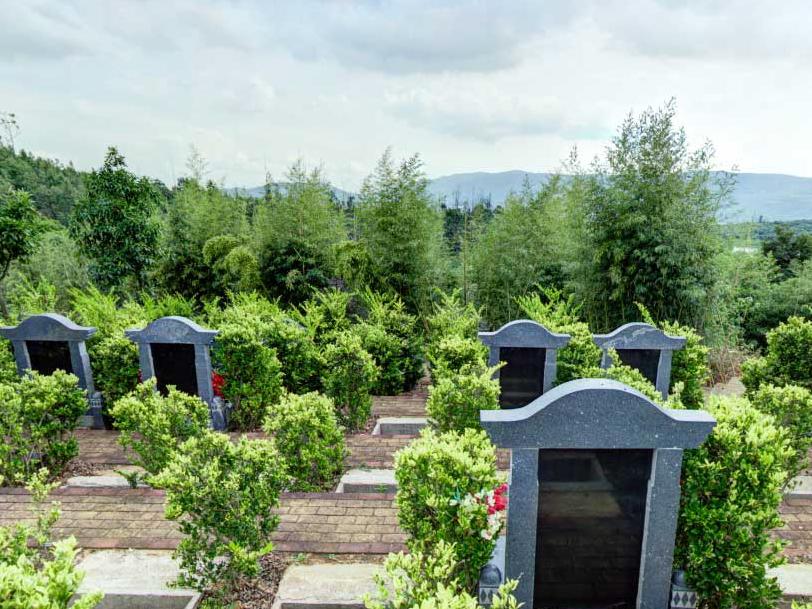 东华林公墓附近餐饮优惠信息